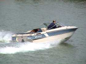 Powerboat speeding